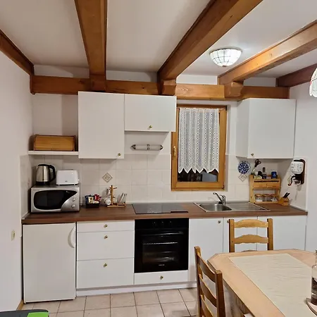 Domek alpejski Kuca Za Odmor Family